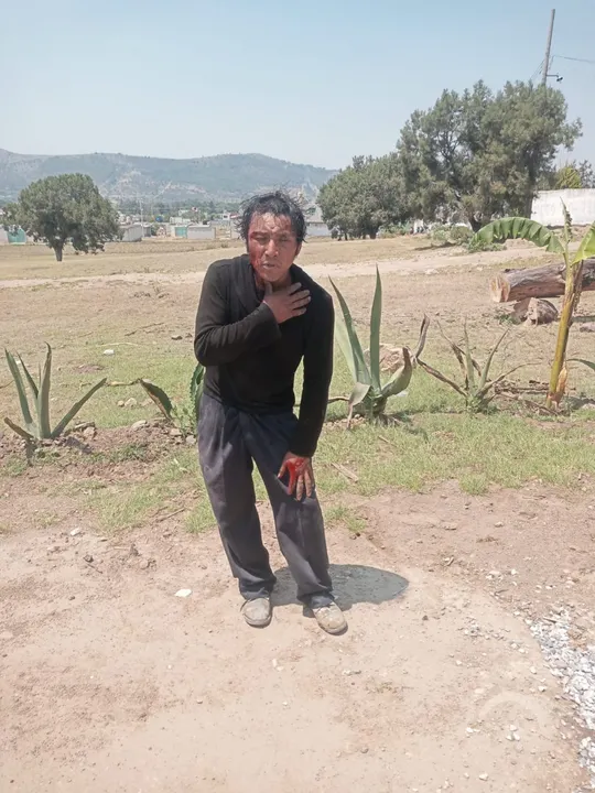 Cachan y golpean a presunto ladrón en Amozoc