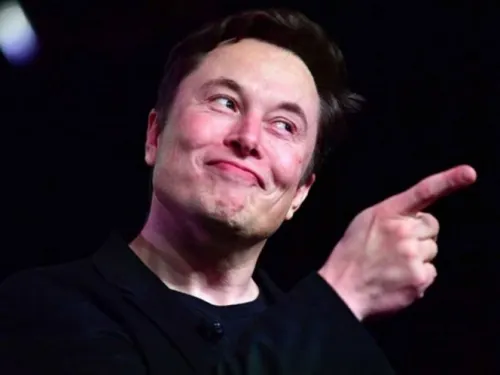 Elon Musk, director de Tesla, anuncia que abandona Twitter