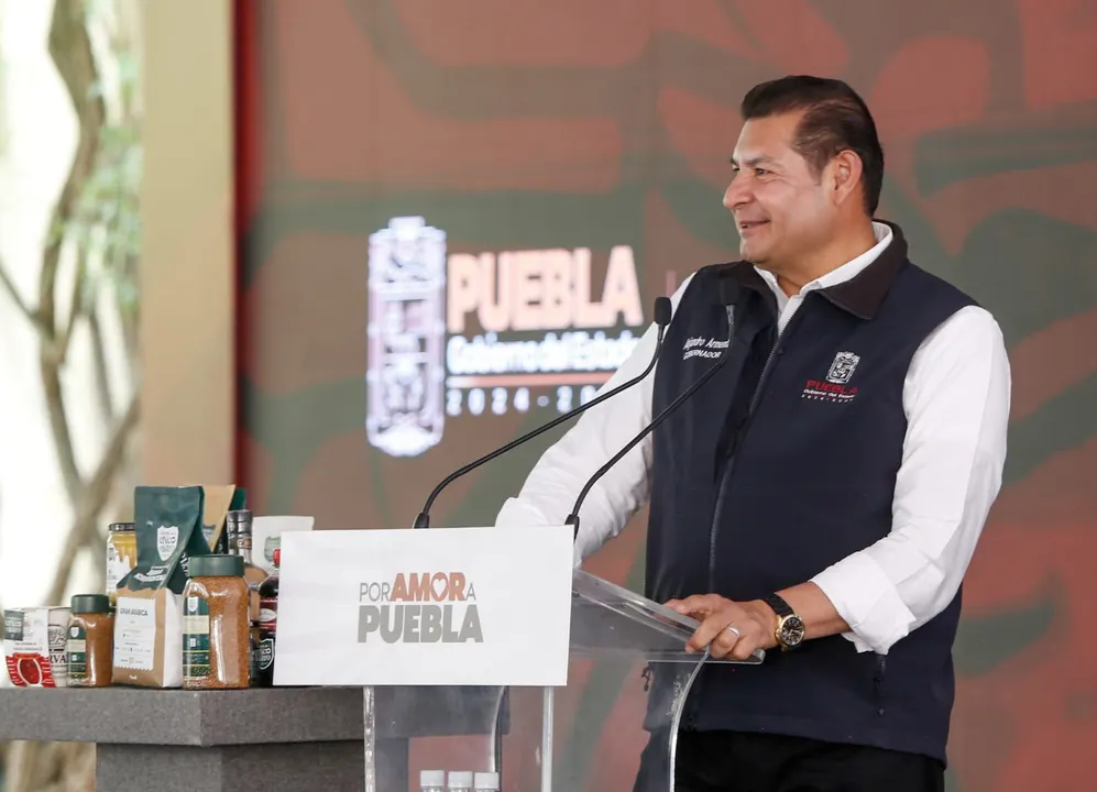 Alejandro Armenta Mier, gobernador de Puebla