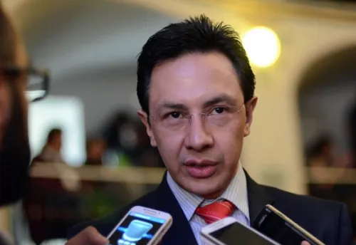 Grupo Morenovallista se quiere quedar con la CDH