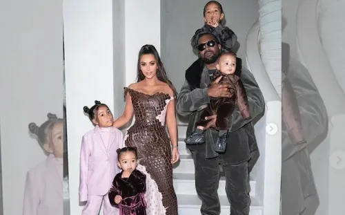 Kim Kardashian y Kanye West regalan a su hija una costosa chaqueta de Michael Jackson