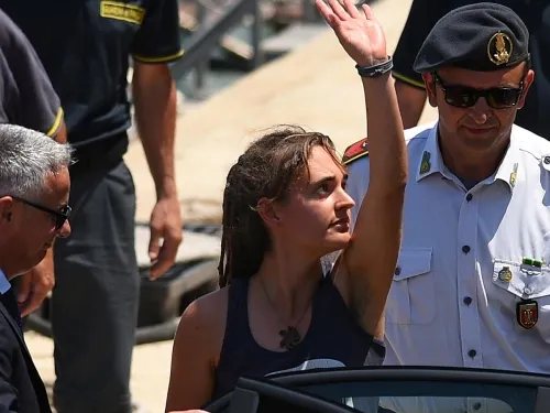 Liberan a capitana detenida por rescatar a 40 migrantes
