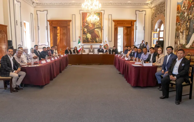 Se reúnen Pepe Chedraui y presidentes de juntas auxiliares de la capital