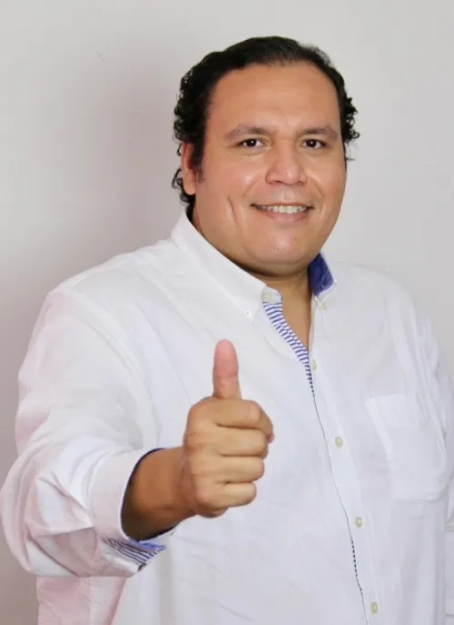 El Candidato de Claudia Rivera Vivanco para Presidir MORENA Conspiró en su Momento Contra Barbosa