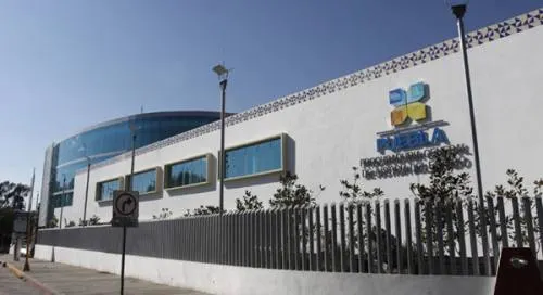 Prisión preventiva contra tres sujetos que asaltaron tienda de conveniencia en Tehuacán: FGE