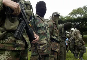 Guerrilla colombiana se queda sin líder; lo mata un bombardeo