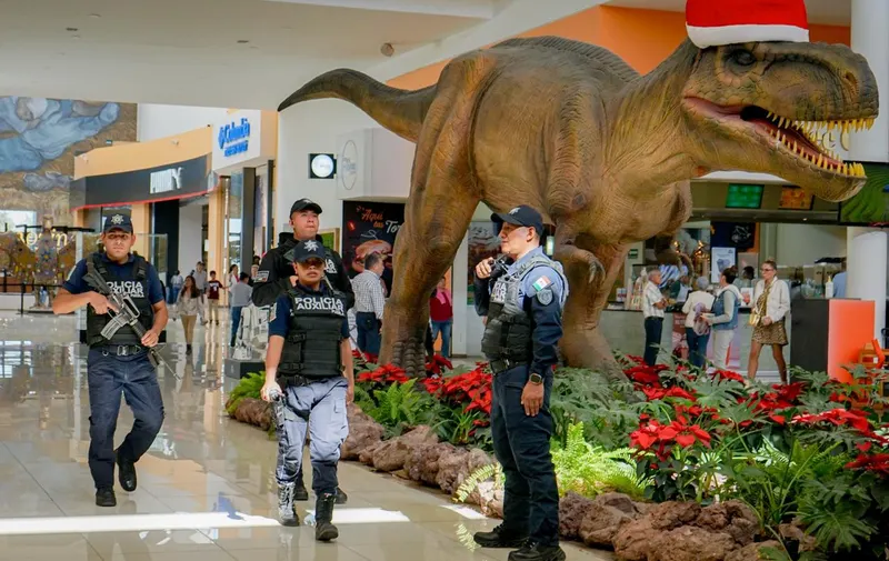 Policía Auxiliar fortalece labores de vigilancia durante el Buen Fin 2024