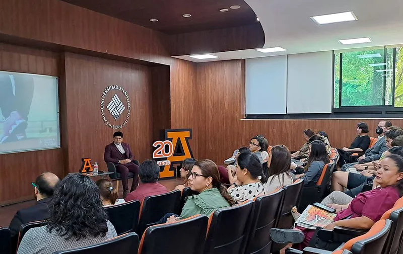 anahuac-puebla-eduardo-moran-conferencia