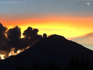 Alertan por caída de ceniza por actividad de Popocatépetl