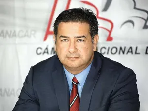 Alza en robos ahuyenta a aseguradoras; abandonan al autotransporte