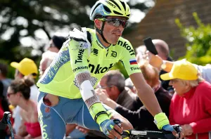 Alberto Contador se retira del Tour de Francia