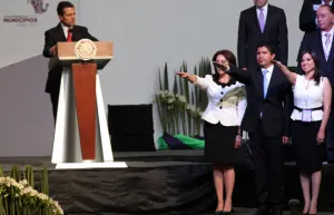 Peña Nieto toma protesta a Eduardo Rivera como presidente de la Conamm