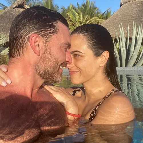 Julián Gil encontró nuevamente el amor en una periodista de deportes