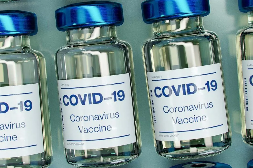 Se debe liberar las patentes de la vacuna contra el COVID-19 : MBH