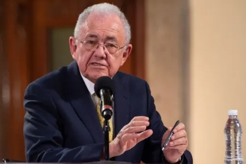 AMLO deja en suspenso cambios en el Gabinete