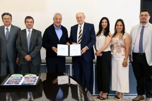 Impulsa gobernador Pacheco Pulido condiciones de aprendizaje de niños y jóvenes poblanos