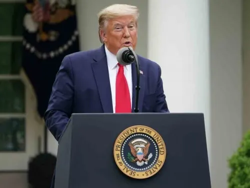 Trump cumple amenaza y suspende financiamiento a la OMS