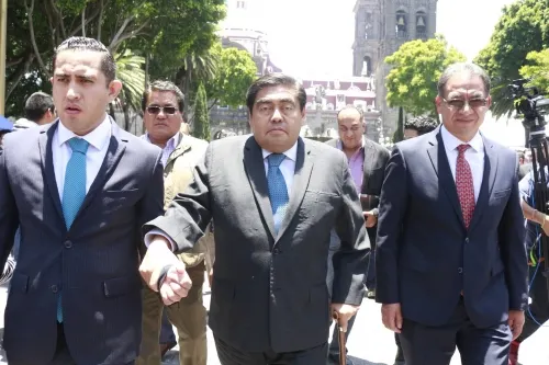 Abrirá Gobierno de Puebla licenciatura de Medicina en universidades públicas