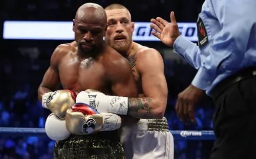 Manny Pacquiao y Óscar de la Hoya buscan medirse al irlandés McGregor