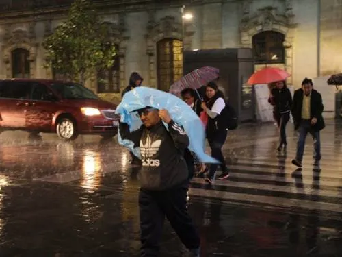 Frente frío 2 provocará tormentas al norte y noroeste del país