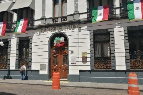 Puebla, décima entidad en avalar eliminación del fuero al presidente de la República