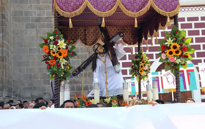 jesus-nazareno-de-las-tres-caidas-procesion-de-viernes-santo