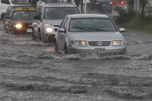 Chubascos y lluvias fuertes, seguirán azotando a Puebla