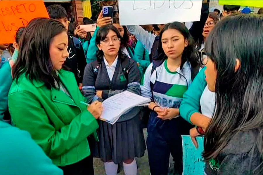 Manif Cobaep Plantel 10 Huauchinango