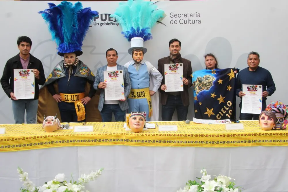 /ALISTA GOBIERNO DE PUEBLA EXPOVENTA “CARNAVAL”