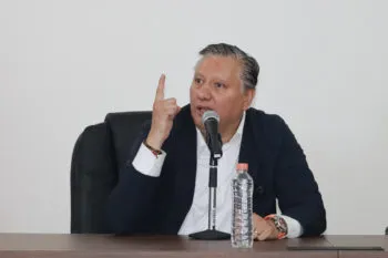 “Yo no necesito prepararme para el debate, porque toda mi vida he debatido”: Fernando Morales
