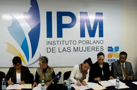 Van 5 mil mujeres beneficiadas con tarjeta de descuentos del IPM