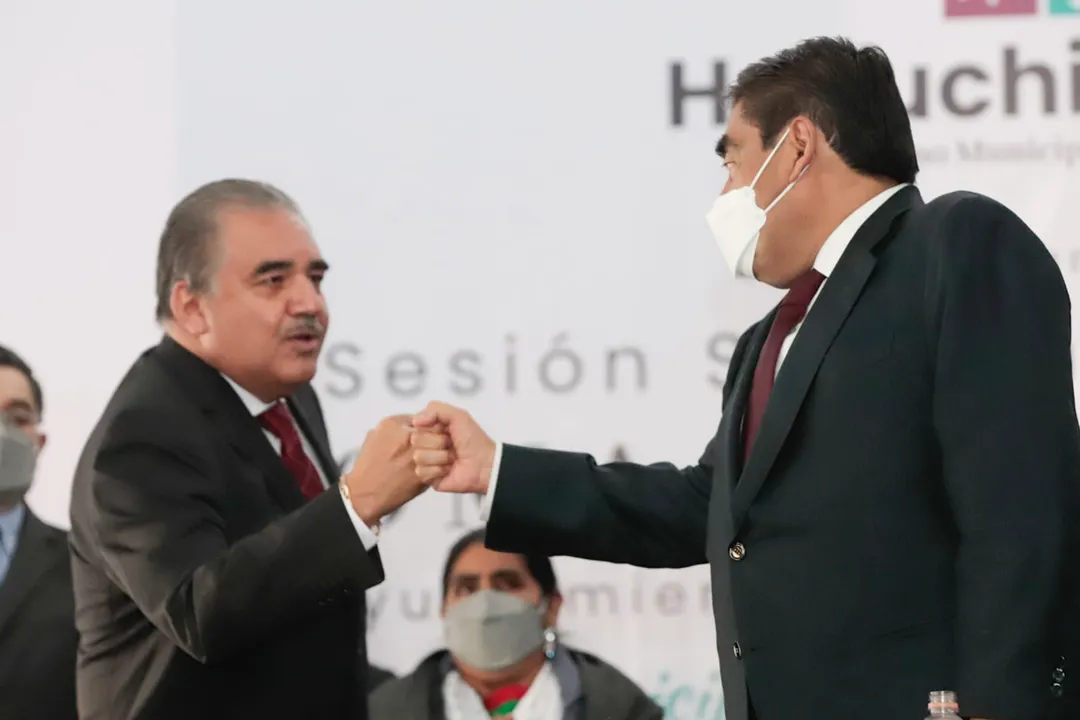 Toma protesta alcalde de Huauchinango, gobernador le pide conducirse con honestidad