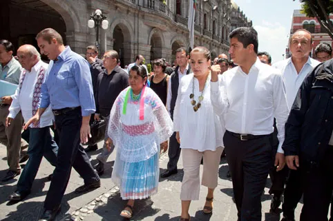 Inauguran Moreno Valle y Eduardo Rivera el 3er Encuentro Intercultural de Música y Danza Indígena