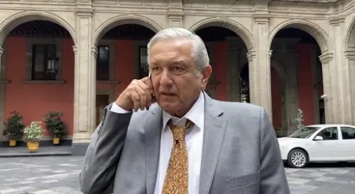 AMLO da mensaje tras sismo de 7.5