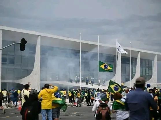 Ataque a los 3 poderes de Brasil