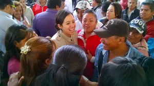 Graciela Palomares agradece el voto en Azumiatla