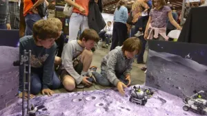 Destacan mexicanas en concurso Moonbots 2015