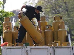 Gas LP costará menos a partir de mañana