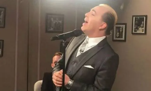 Cristian Castro critica a la mafia que entrega el Grammy Latino