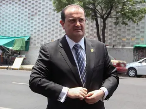 Guerrero pide al DF ayuda para localizar a normalistas