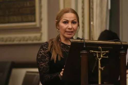 La calentura de la diputada Yadira