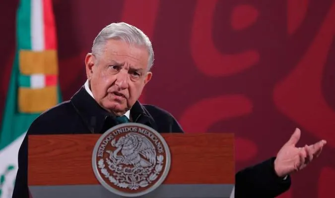 España rechaza tajantemente descalificaciones de AMLO