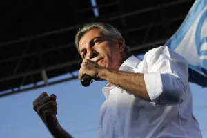 Seguridad y alumbrado, compromisos de Tony Gali en Cuautlancingo