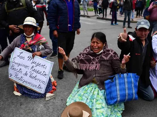 Choque entre manifestantes y policías deja un muerto en Bolivia