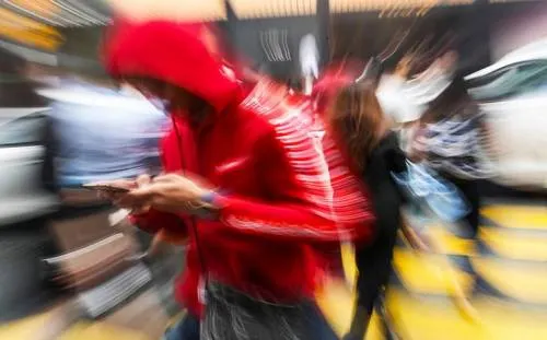 Se avecina guerra sucia con fake news, alertan especialistas