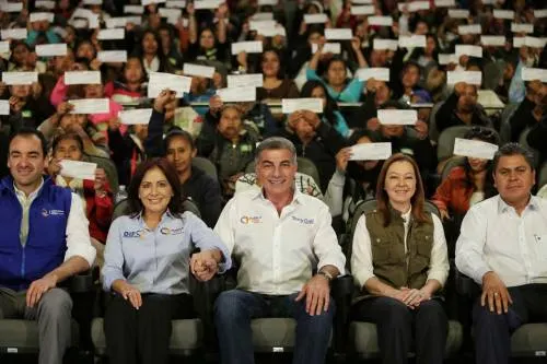 Dinorah López y Tony Gali promueven el desarrollo productivo de las mujeres