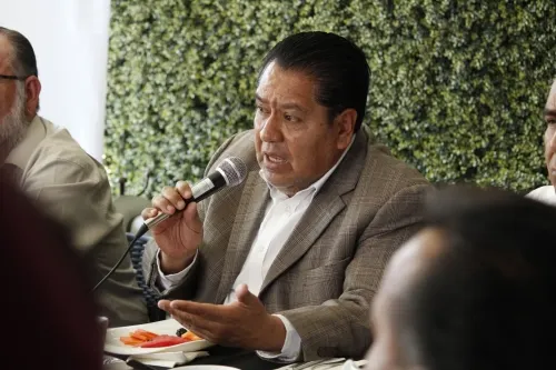 Aplicarán todo el peso de la ley en caso de comprobar acusaciones contra Vivas Arroyo