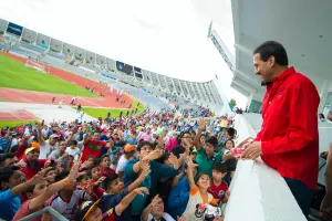 Rector de la BUAP presente en el empate de Lobos