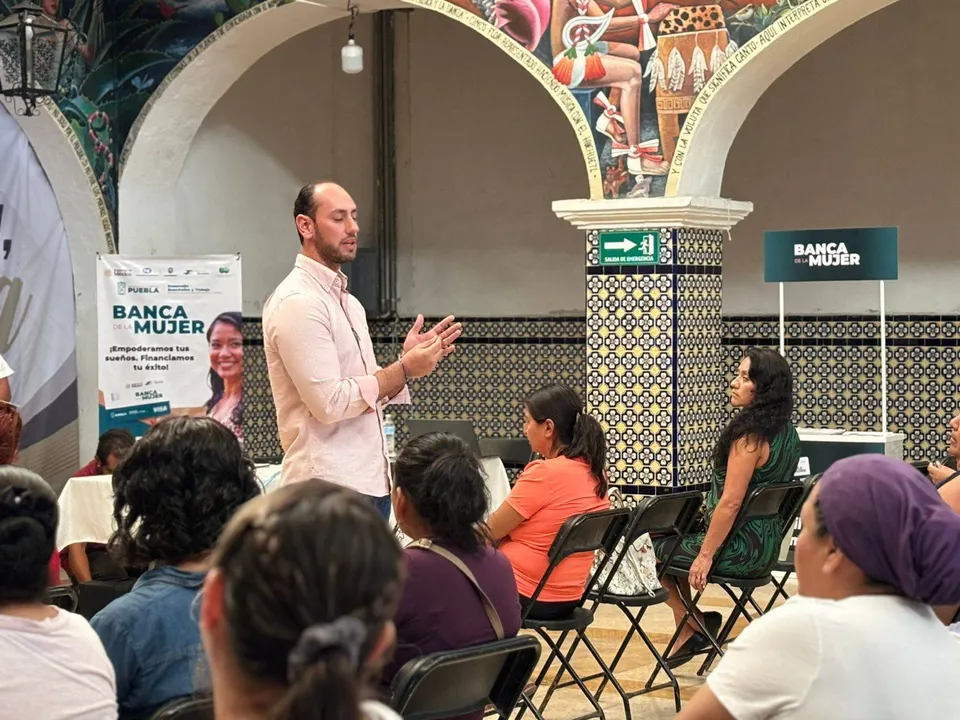 Ariadna Ayala impulsa a emprendedores con nuevas capacitaciones desde la incubadora municipal de negocios de Atlixco