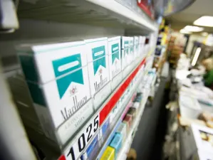 Cigarros mentolados, más dañinos que los normales: FDA